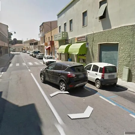 Center Via Roma 22 * Ольбія